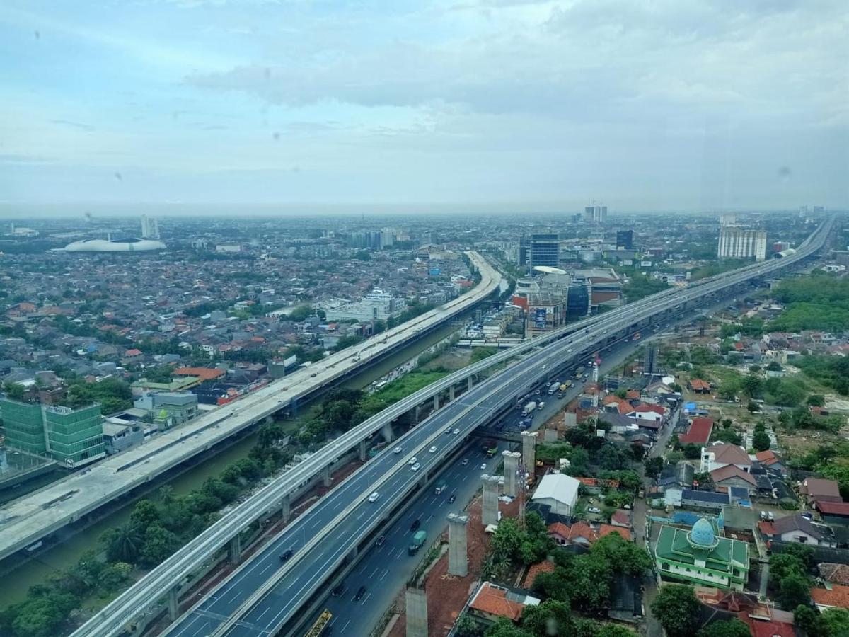 Grand Kamala Lagoon By 21 Room Netflix Bekasi Exteriér fotografie